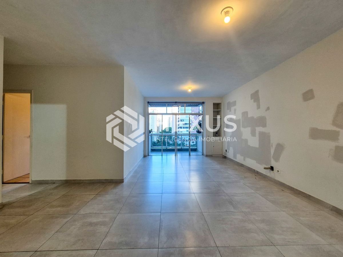 Foto 2 de Apartamento com varanda e lazer nas Pitangueiras, Guarujá