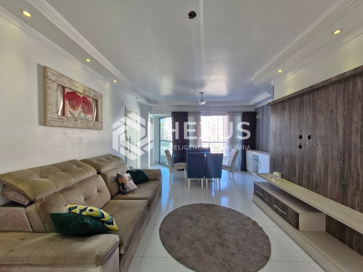 Foto 3 de Apartamento com varanda vista mar e lazer no Jardim Astúrias, Guarujá