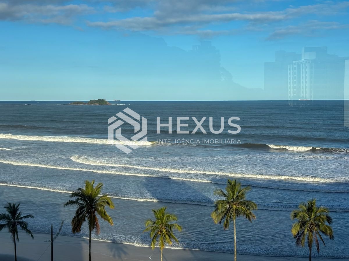 Foto 3 de Apartamento com varanda vista mar e lazer na beira mar da praia na Enseada, Guarujá
