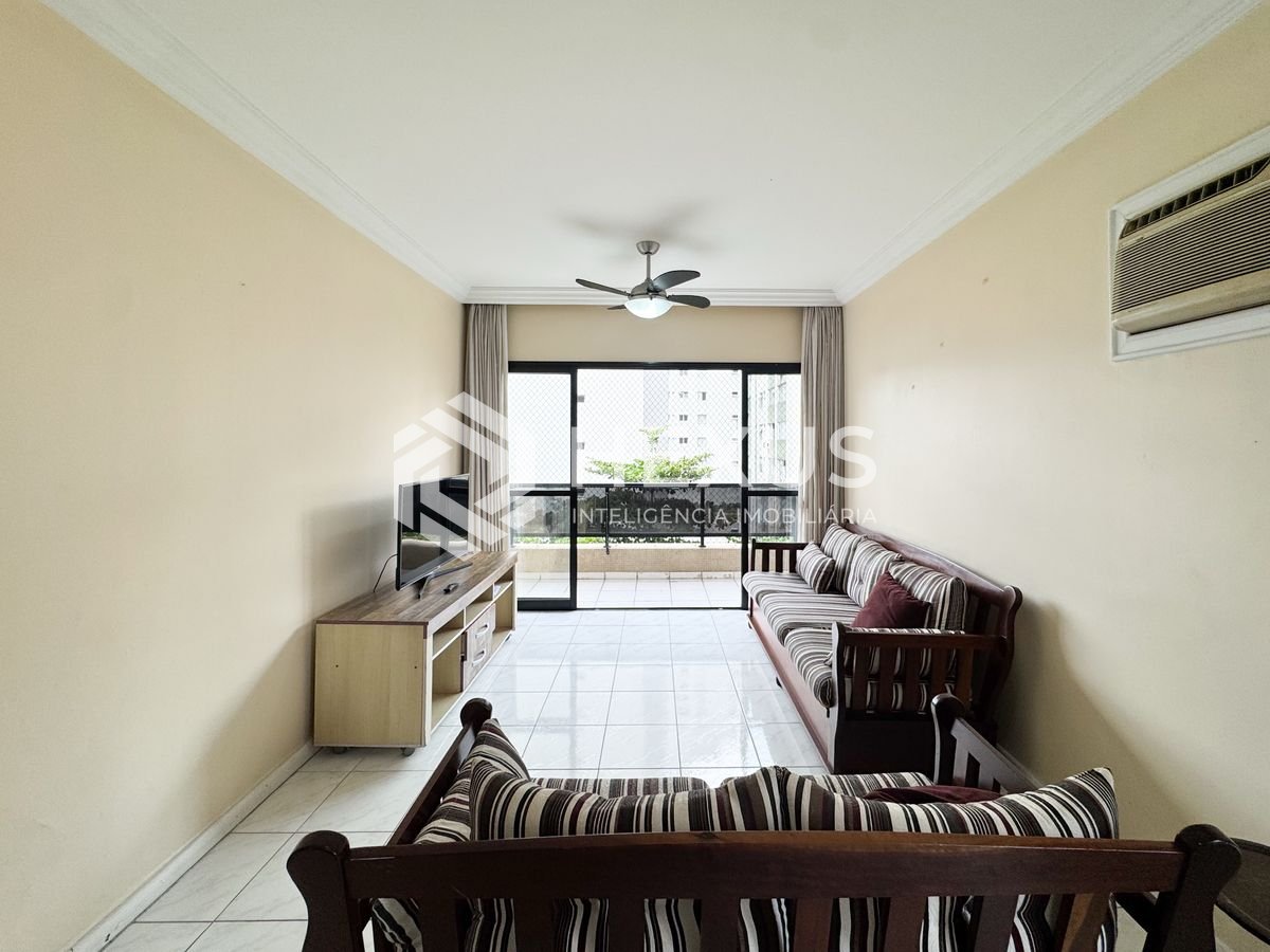 Foto 5 de Apartamento com varanda e lazer a 100m da praia nas Pitangueiras, Guarujá