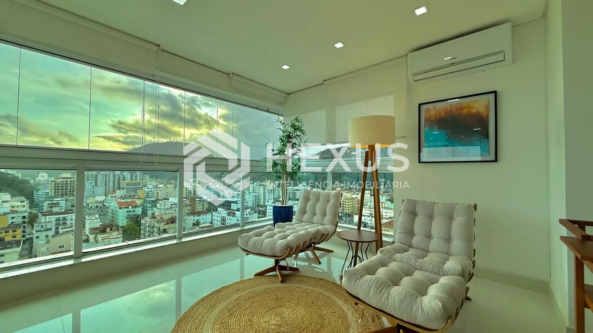Foto 4 de Apartamento reformado com varanda vista mar e lazer a 300m da praia na Enseada, Guarujá
