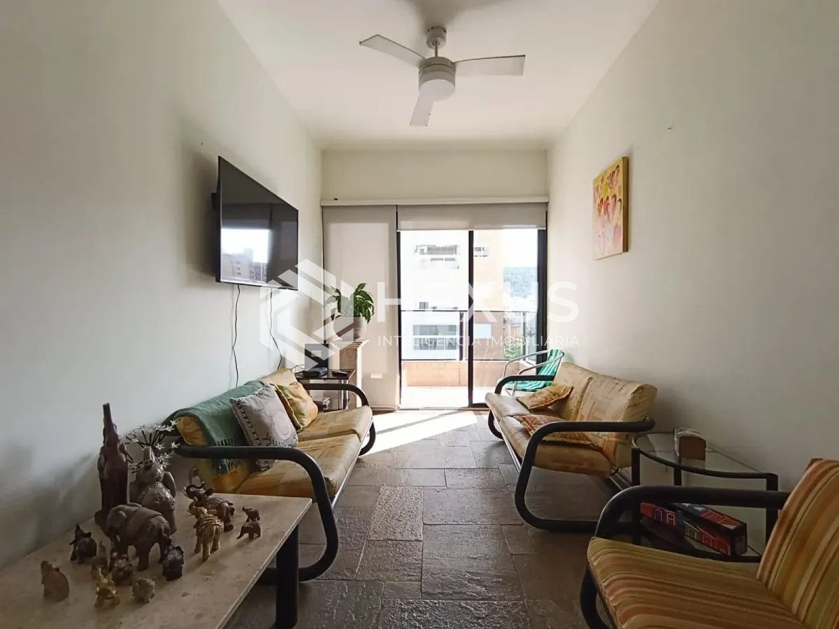 Foto 3 de Apartamento com varanda e lazer na Enseada, Guarujá