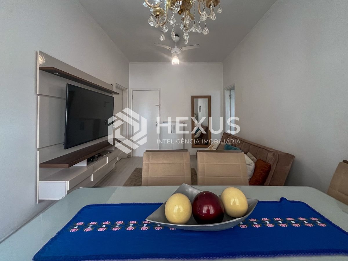 Foto 4 de Apartamento a 1 quadra da praia nas Pitangueiras, Guarujá