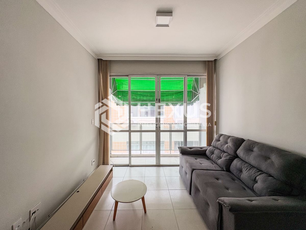 Foto 2 de Apartamento com varanda e lazer a 300m da praia na Enseada, Guarujá