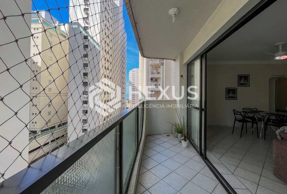 Apartamento em Pitangueiras — foto 1