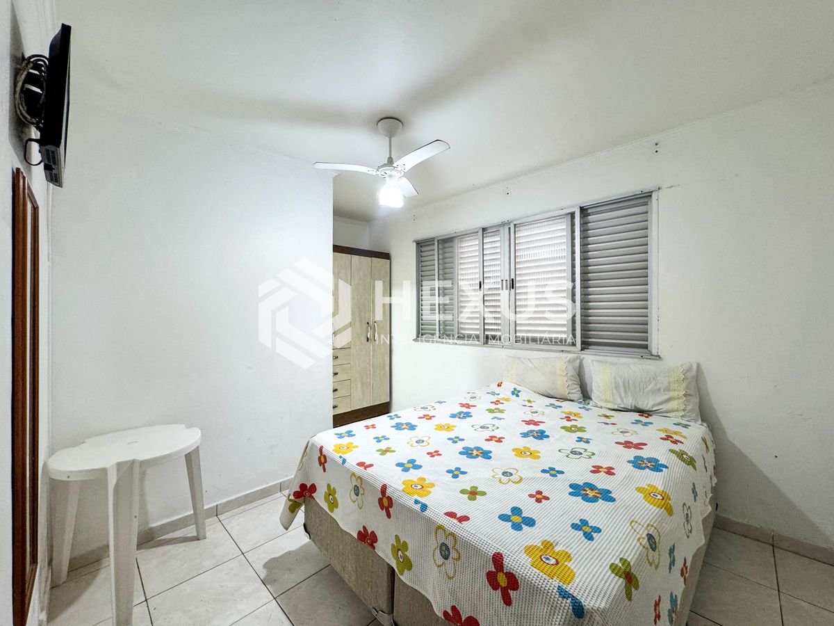Foto 5 de Apartamento a 160m da praia na região da Vila Alzira no Jardim Astúrias, Guarujá