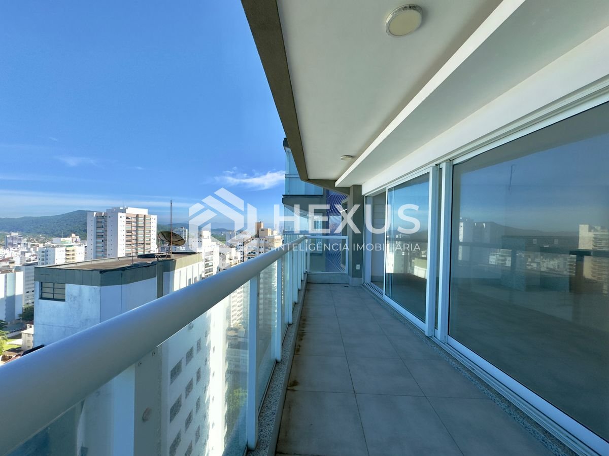 Foto 2 de Apartamento com varanda gourmet vista mar e lazer na beira mar da praia no Jardim Astúrias, Guarujá