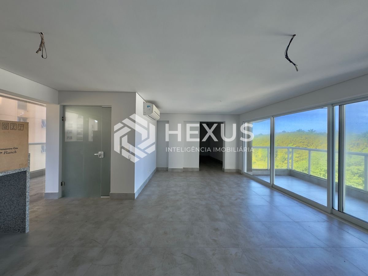 Foto 4 de Apartamento beira mar com varanda gourmet vista mar e lazer no Jardim Astúrias, Guarujá