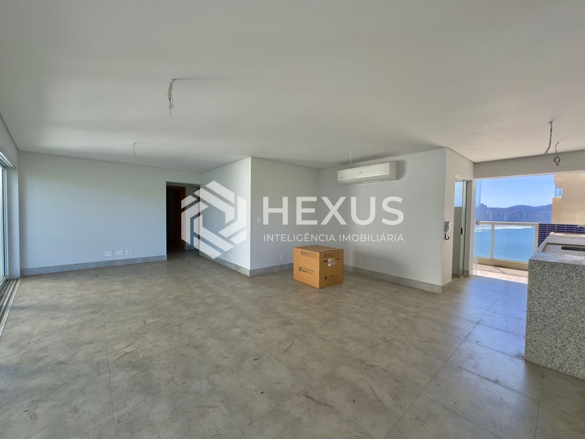 Foto 5 de Apartamento com varanda gourmet vista mar e lazer na beira mar da praia no Jardim Astúrias, Guarujá