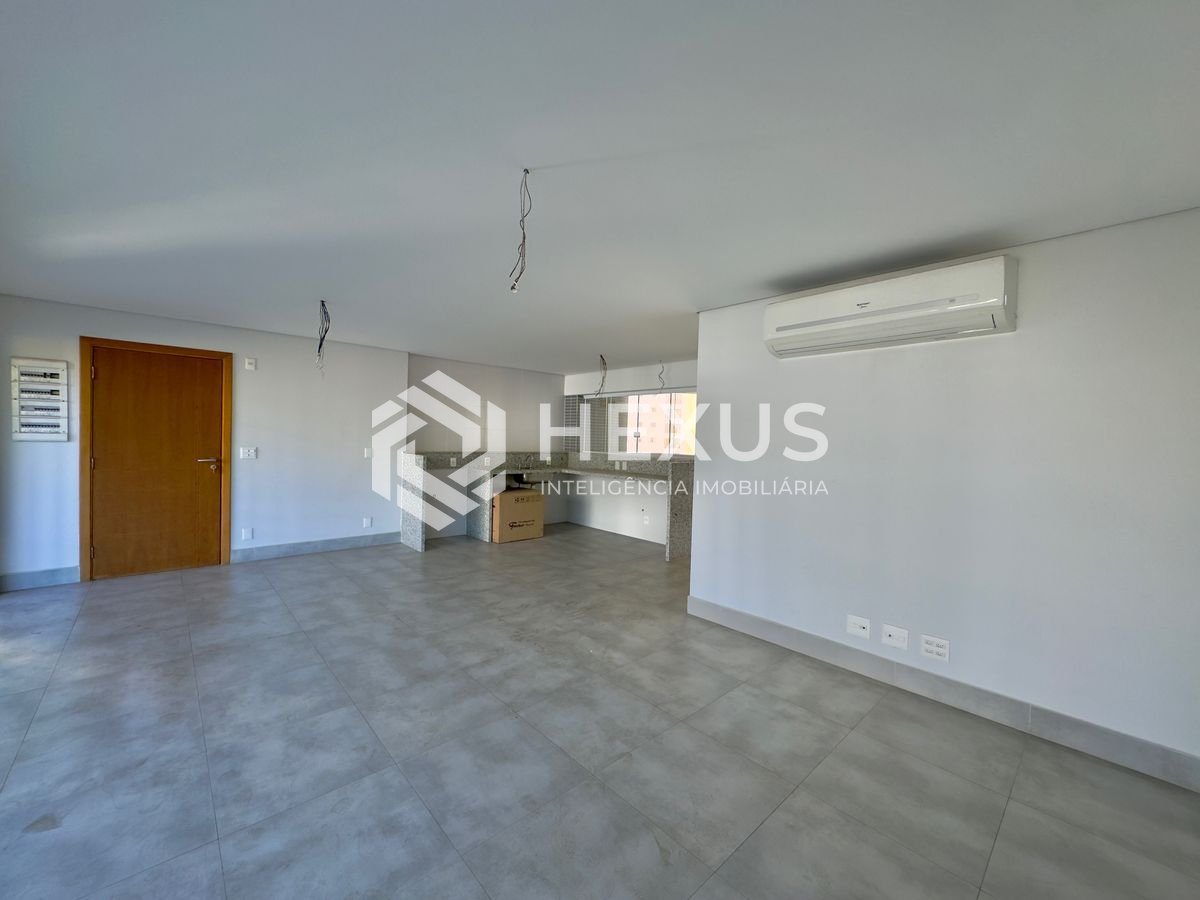 Foto 3 de Apartamento com varanda gourmet e lazer na beira mar da praia no Jardim Astúrias, Guarujá