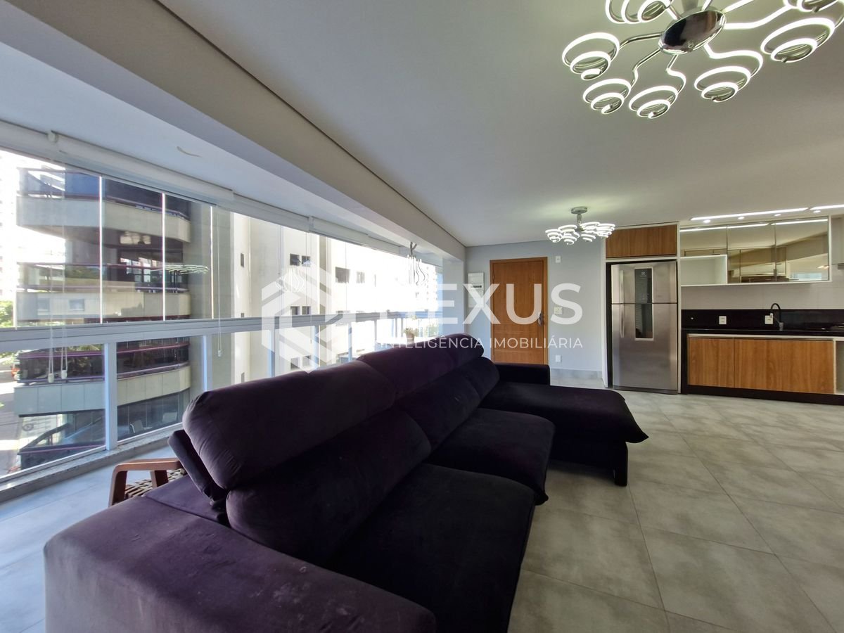 Foto 3 de Apartamento beira mar com varanda gourmet vista mar e lazer no Jardim Astúrias, Guarujá