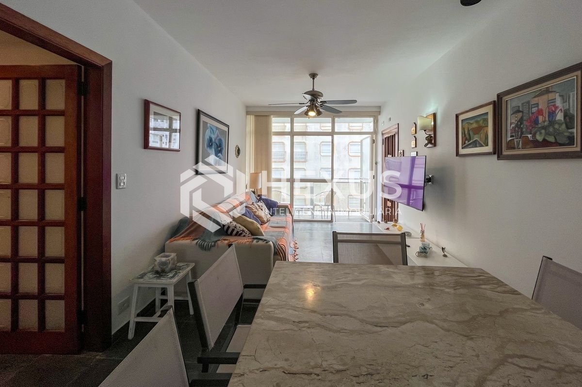Foto 4 de Apartamento com varanda vista mar na beira mar da praia nas Pitangueiras, Guarujá