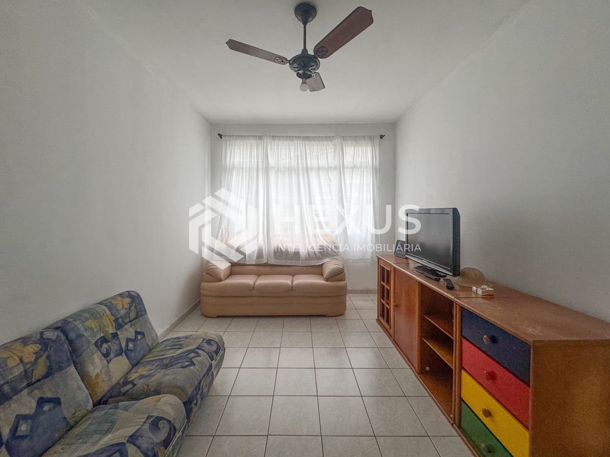 Foto 3 de Apartamento a 150m da praia no Jardim Astúrias, Guarujá