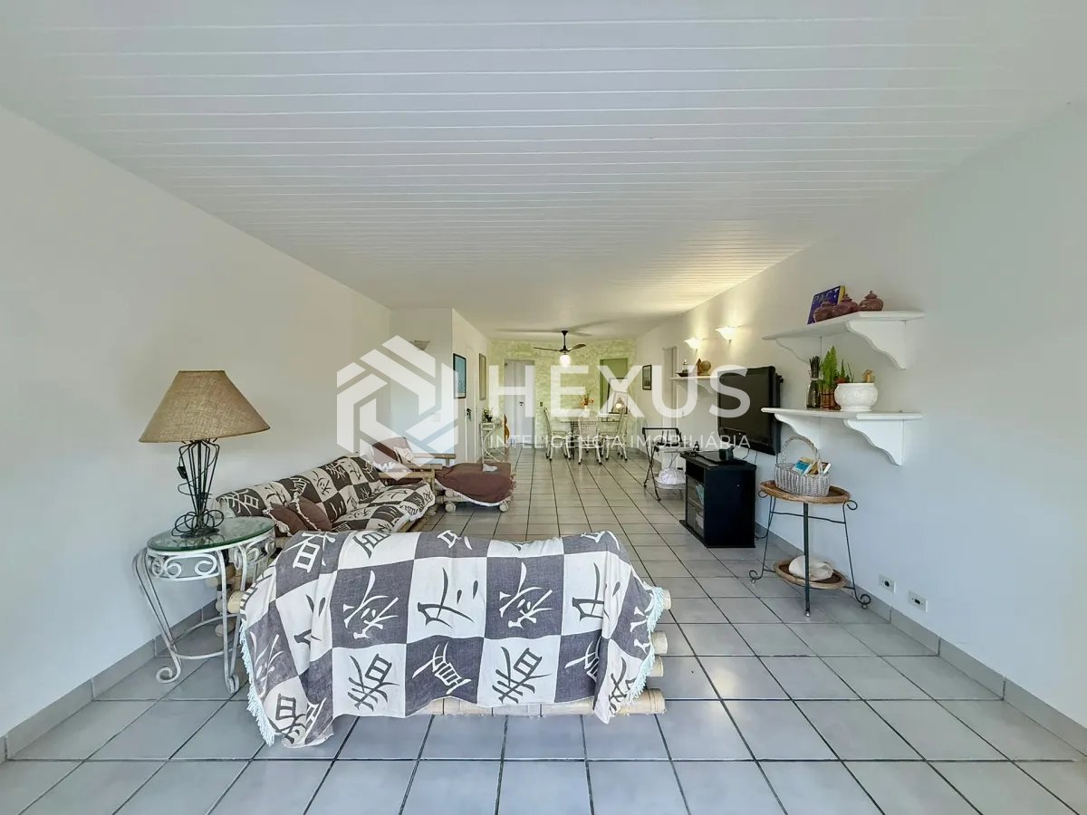 Foto 5 de Apartamento com varanda e lazer na beira mar no Morro Sorocotuba na Enseada, Guarujá