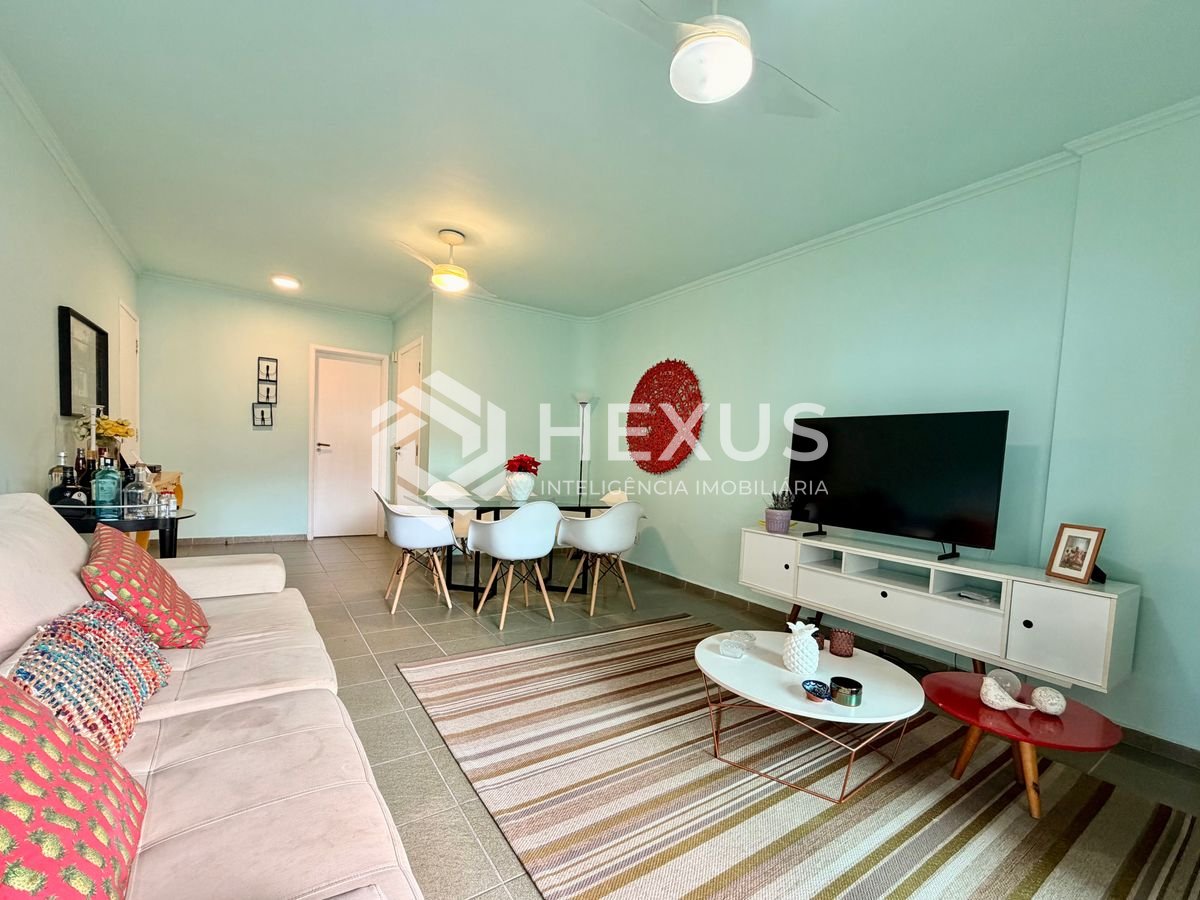 Foto 4 de Apartamento reformado com varanda e lazer no Jardim Astúrias, Guarujá