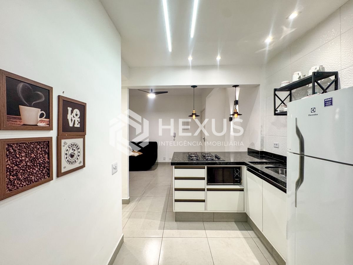 Foto 5 de Apartamento a 1 quadra da praia nas Pitangueiras, Guarujá