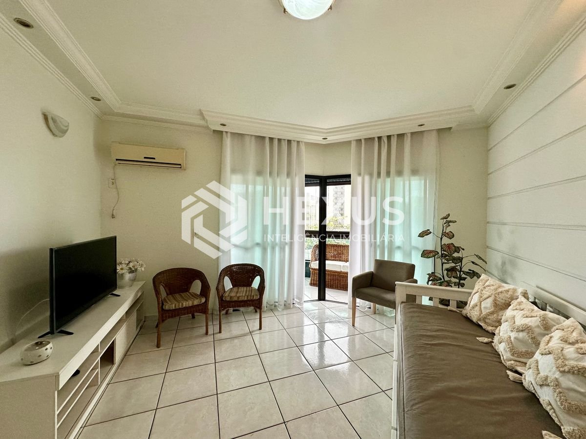 Foto 5 de Apartamento com varanda e lazer a 400m da praia na Enseada, Guarujá