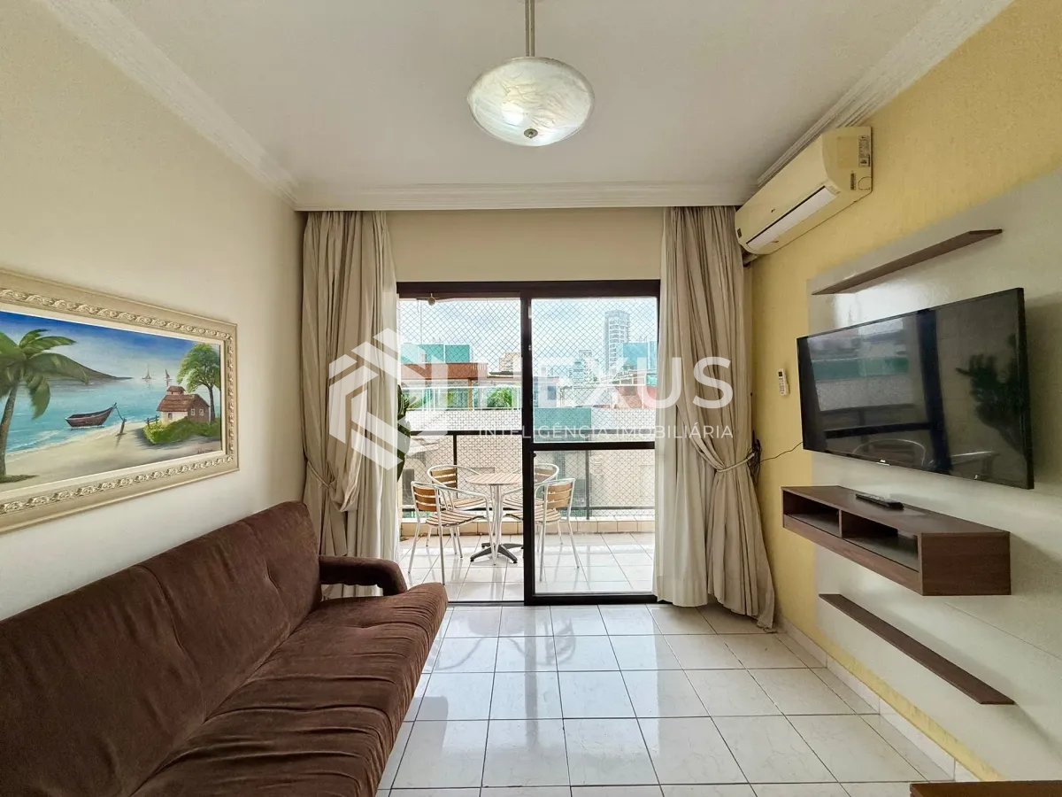 Foto 5 de Apartamento com varanda e lazer a 400m da praia na Enseada, Guarujá