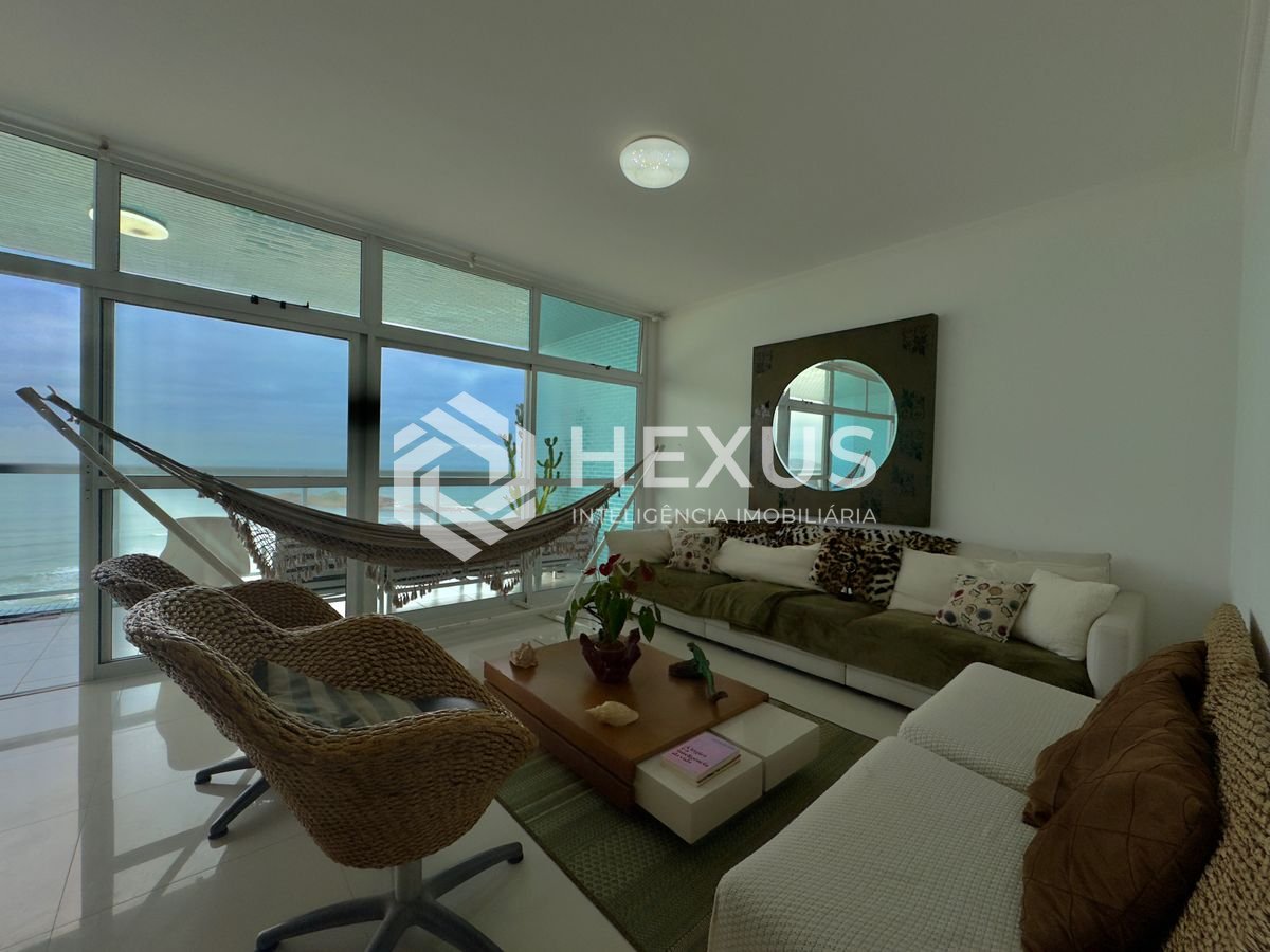 Foto 3 de Apartamento frente mar com varanda vista mar nas Pitangueiras, Guarujá