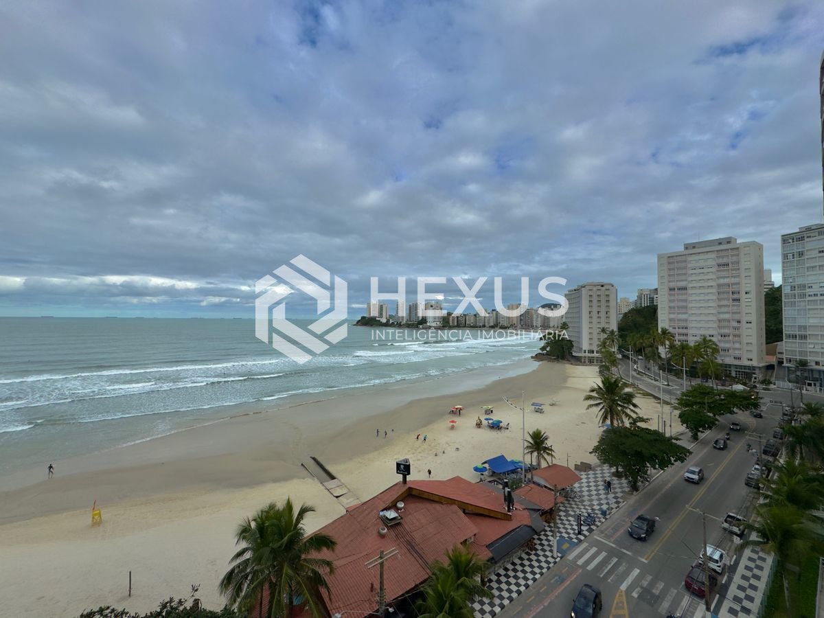 Foto 5 de Apartamento reformado frente mar com varanda vista mar e lazer nas Pitangueiras, Guarujá