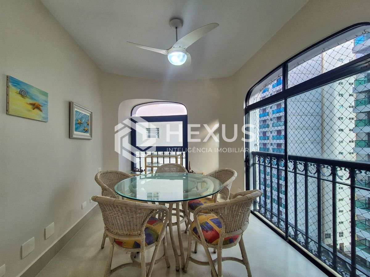 Foto 5 de Apartamento beira mar com varanda vista mar e lazer nas Pitangueiras, Guarujá