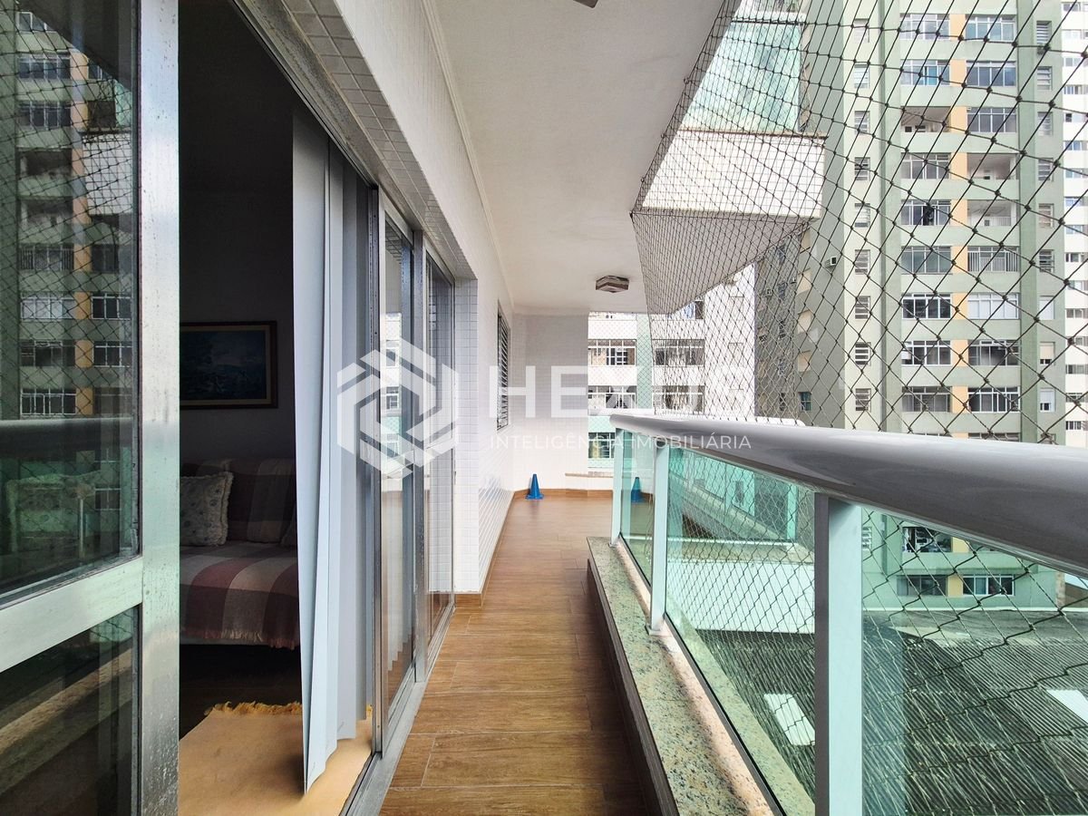 Apartamento em Pitangueiras — foto 1