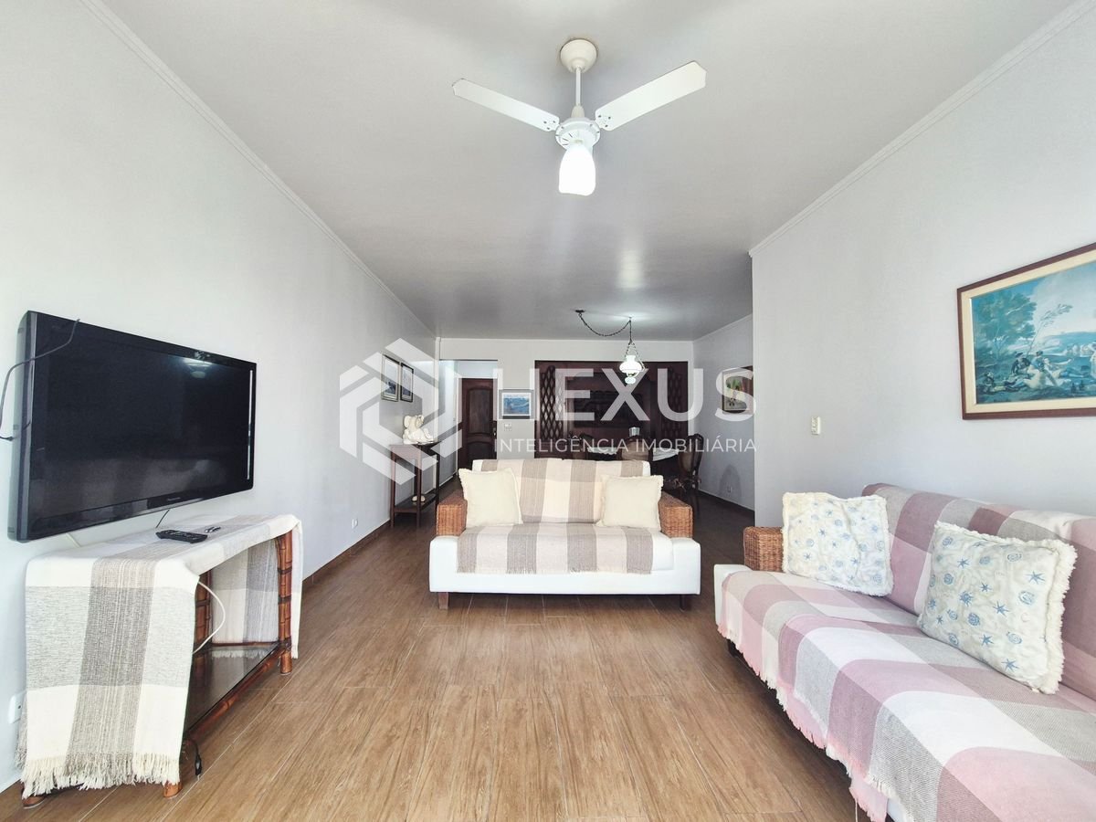 Foto 3 de Apartamento com varanda vista mar e lazer nas Pitangueiras, Guarujá
