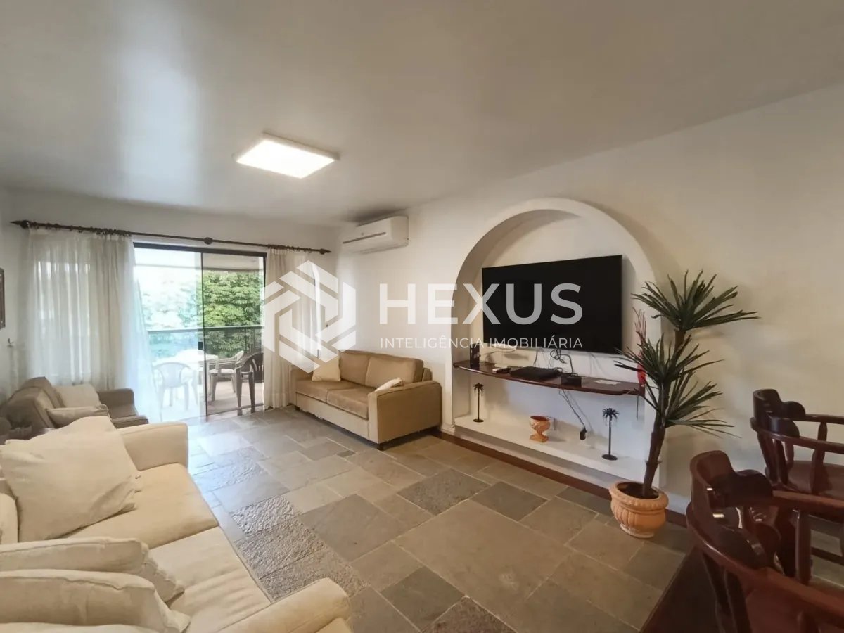 Foto 4 de Apartamento com varanda e lazer na Enseada, Guarujá