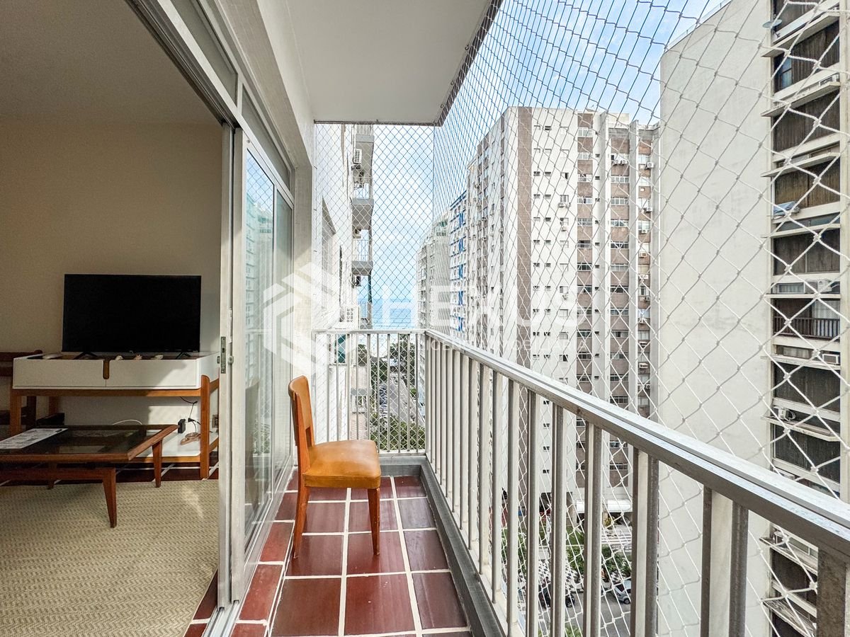 Apartamento em Pitangueiras — foto 1
