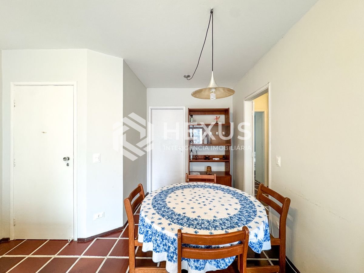 Foto 4 de Apartamento com varanda vista mar e lazer a 1 quadra da praia nas Pitangueiras, Guarujá