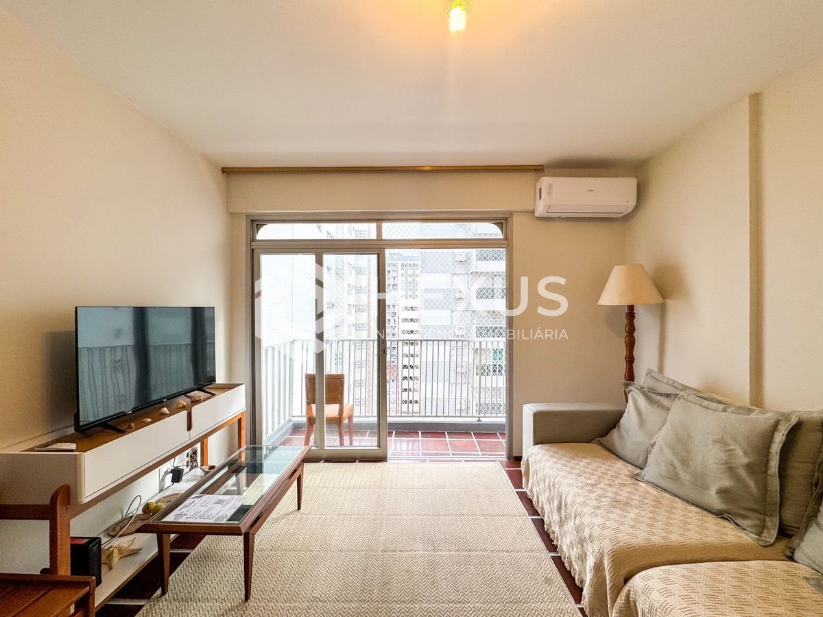 Foto 5 de Apartamento com varanda vista mar e lazer a 1 quadra da praia nas Pitangueiras, Guarujá