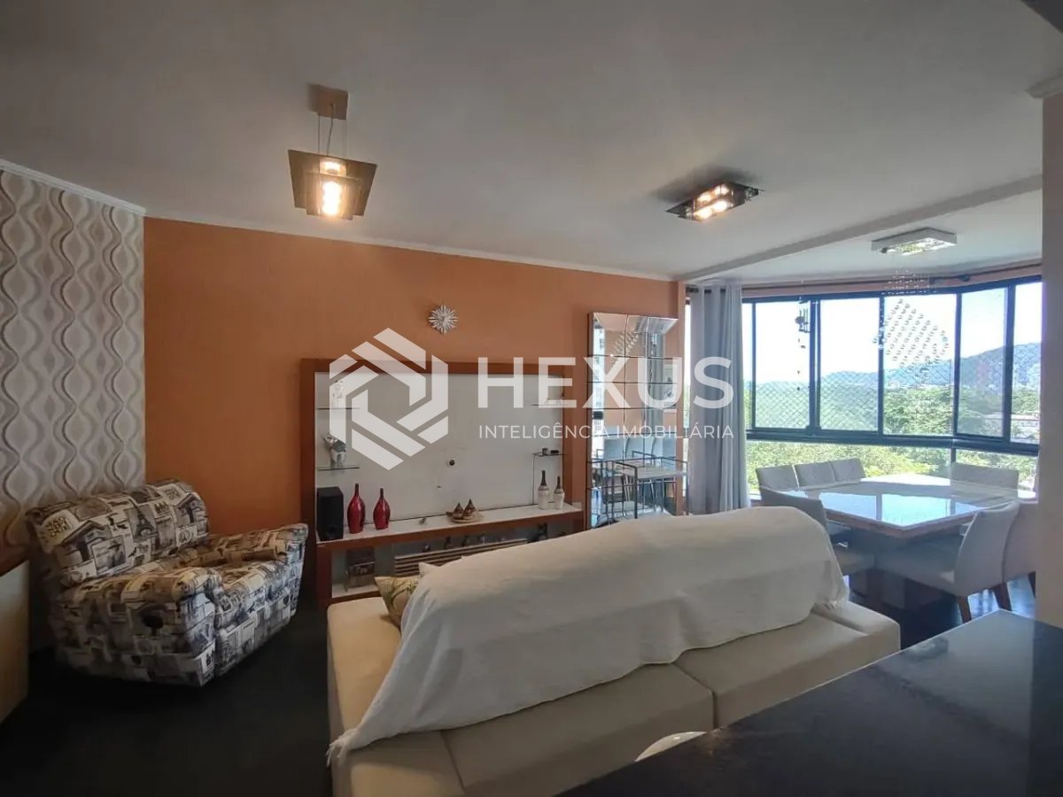 Foto 2 de Apartamento com varanda e lazer na Enseada, Guarujá