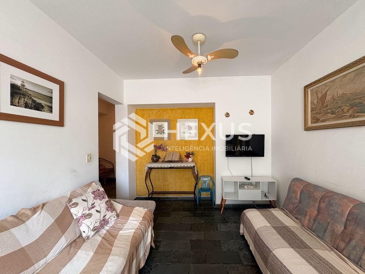 Foto 5 de Apartamento com varanda a 500m da praia no Jardim Astúrias, Guarujá