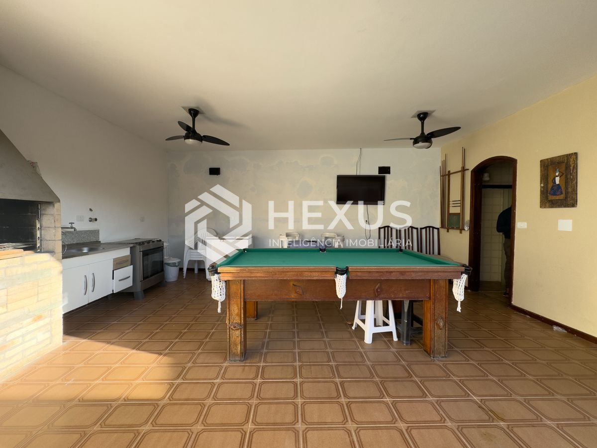 Foto 5 de Casa com piscina e churrasqueira na Praia da Enseada, Guaruja
