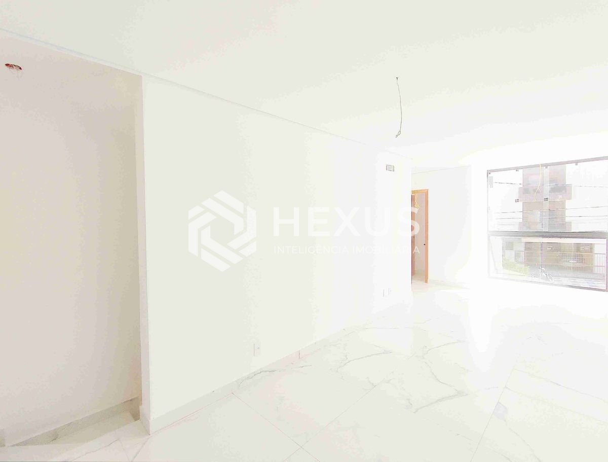 Foto 3 de Casa geminada recém construida na Praia da Enseada, Guaruja