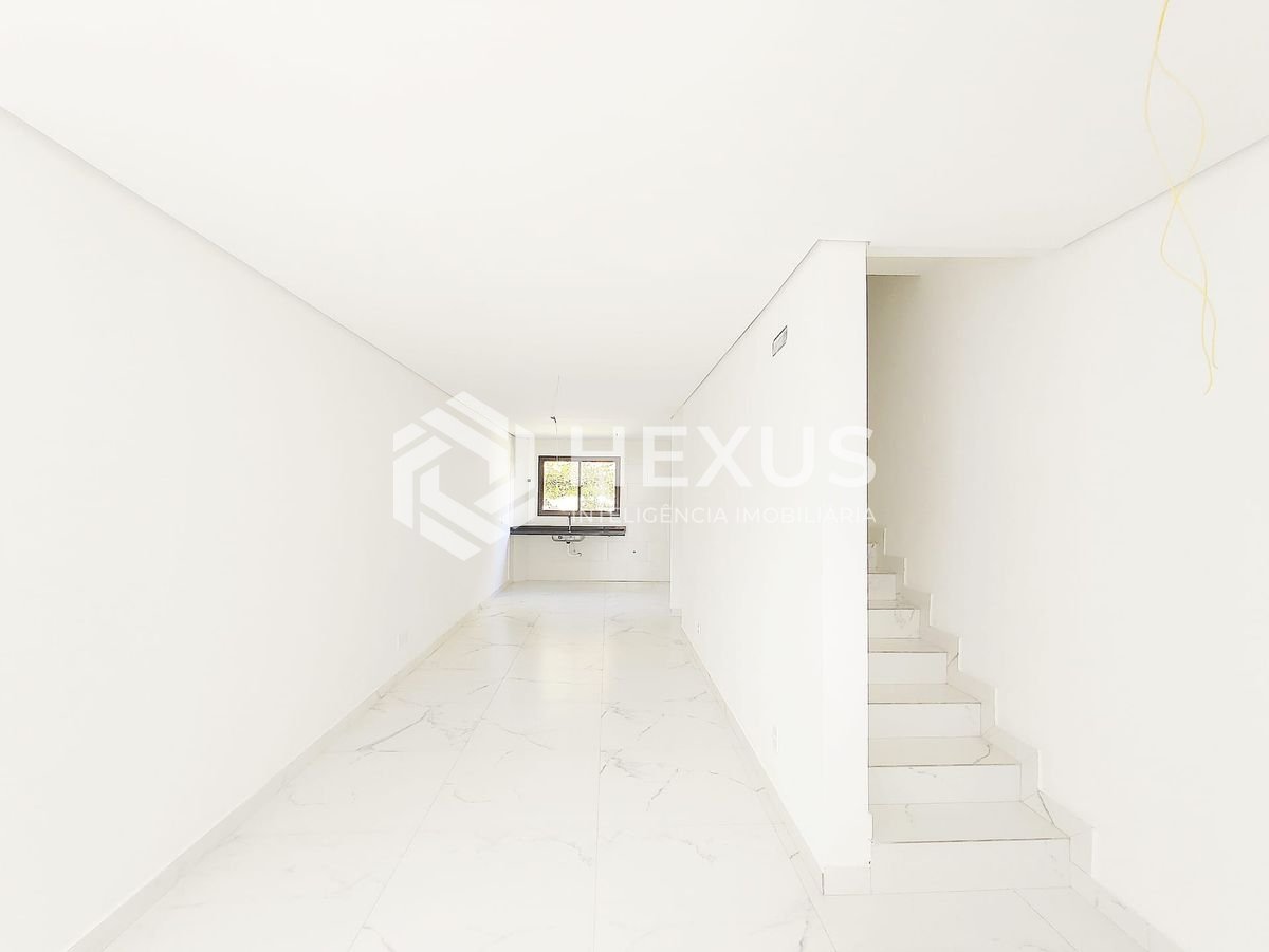 Casa na Enseada — foto 1