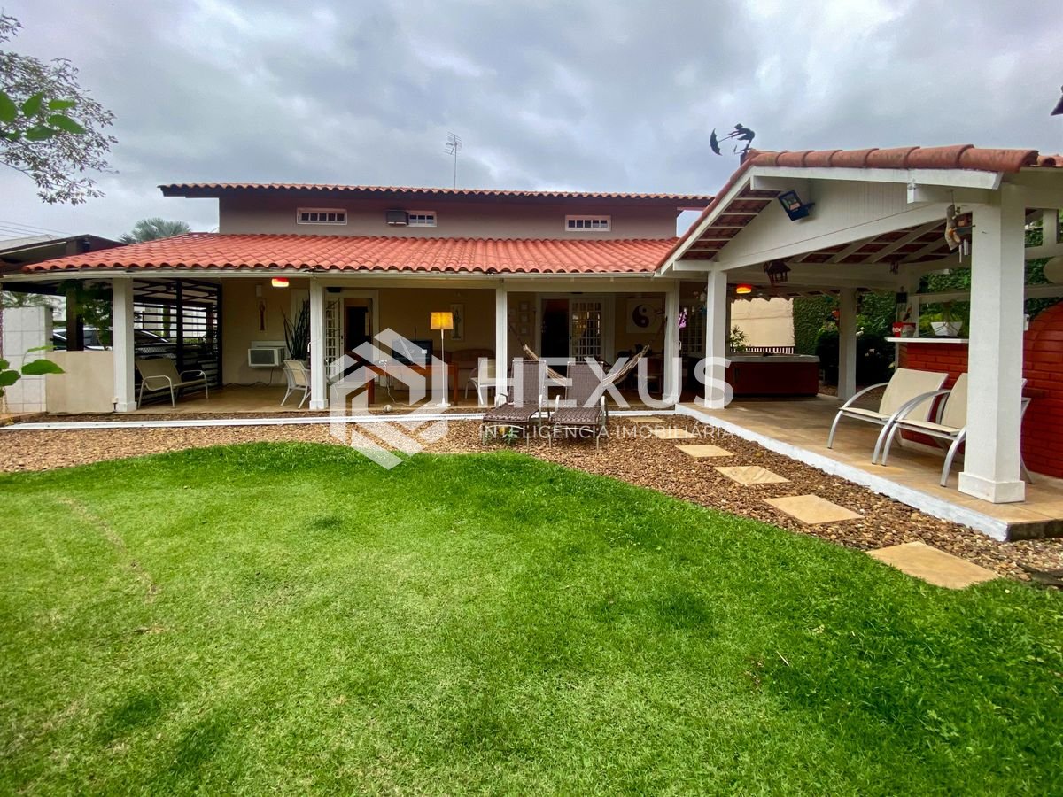 Foto 3 de Casa em condomínio fechado na Praia do Pernambuco, Guaruja