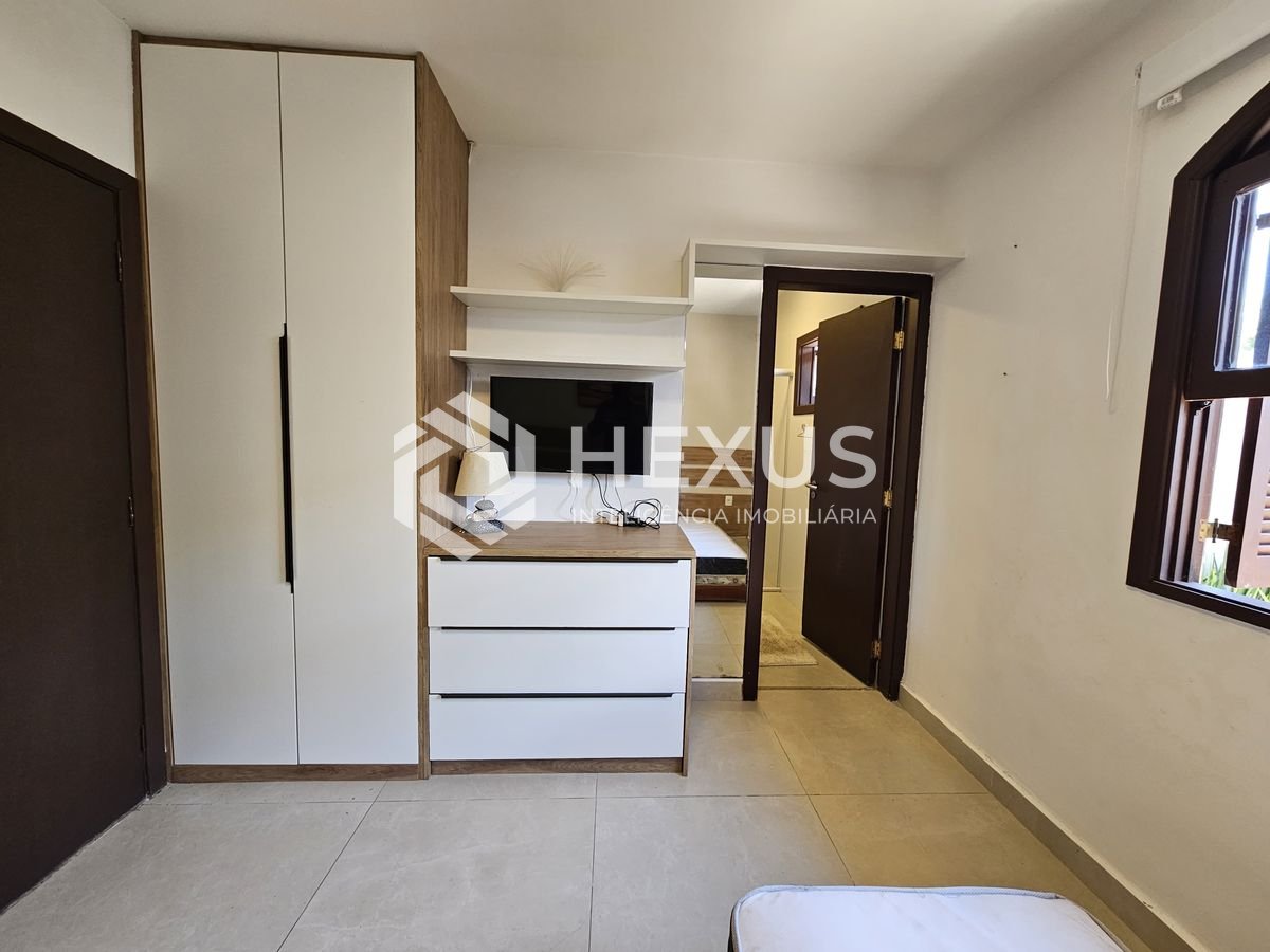 Foto 4 de Residência Nova de Alto Padrão no Jardim Acapulco – Sofisticação, Espaço e Conforto no Guarujá