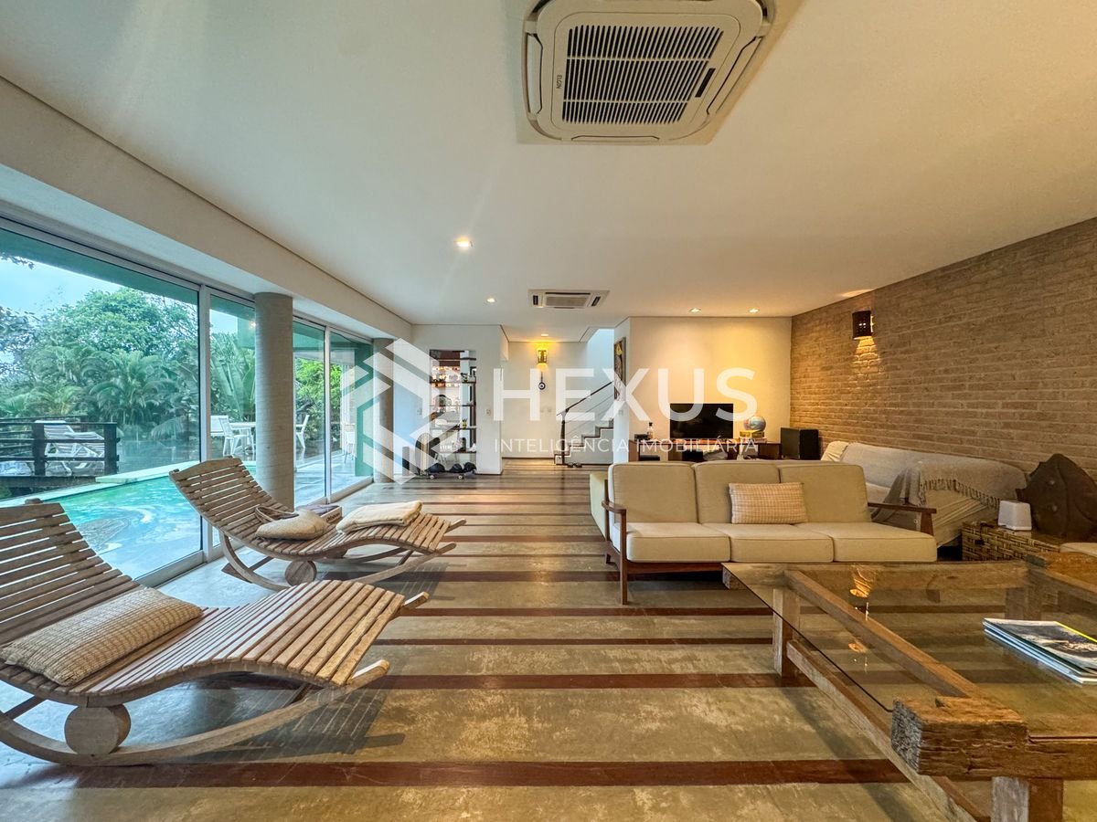 Foto 5 de Casa de praia com piscina e churrasqueira no Sítio São Pedro, Guaruja