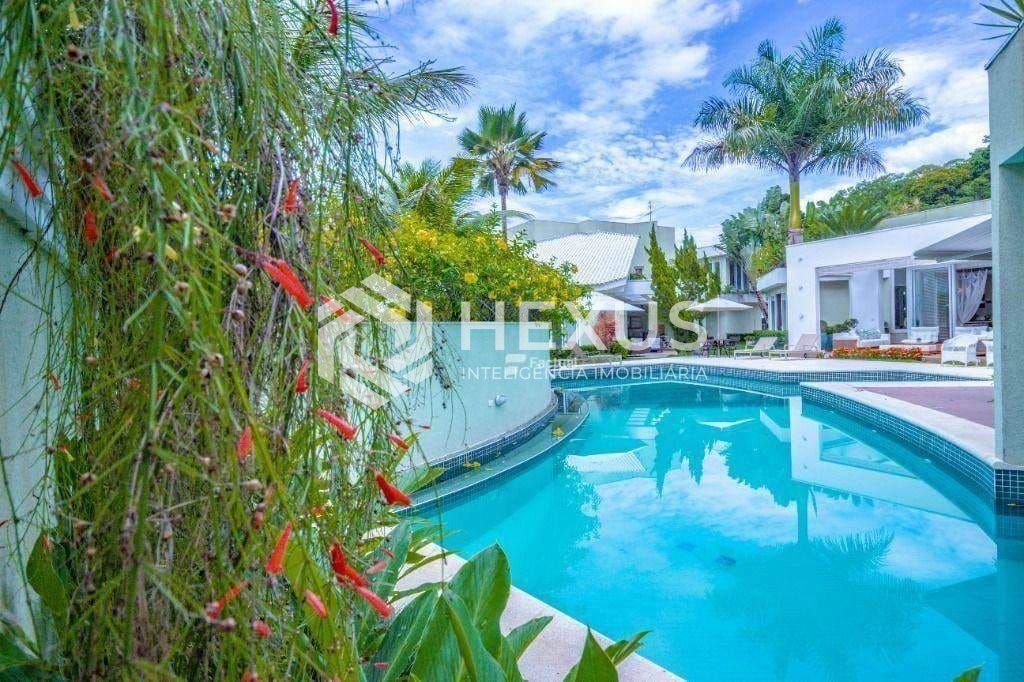 Foto 3 de Casa reformada com varanda gourmet e piscina no Jardim Pernambuco I, Guarujá