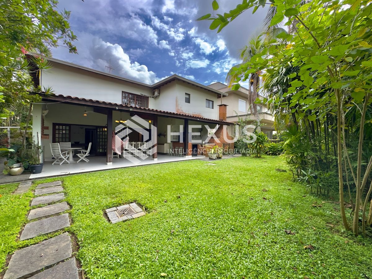 Casa na Enseada — foto 1