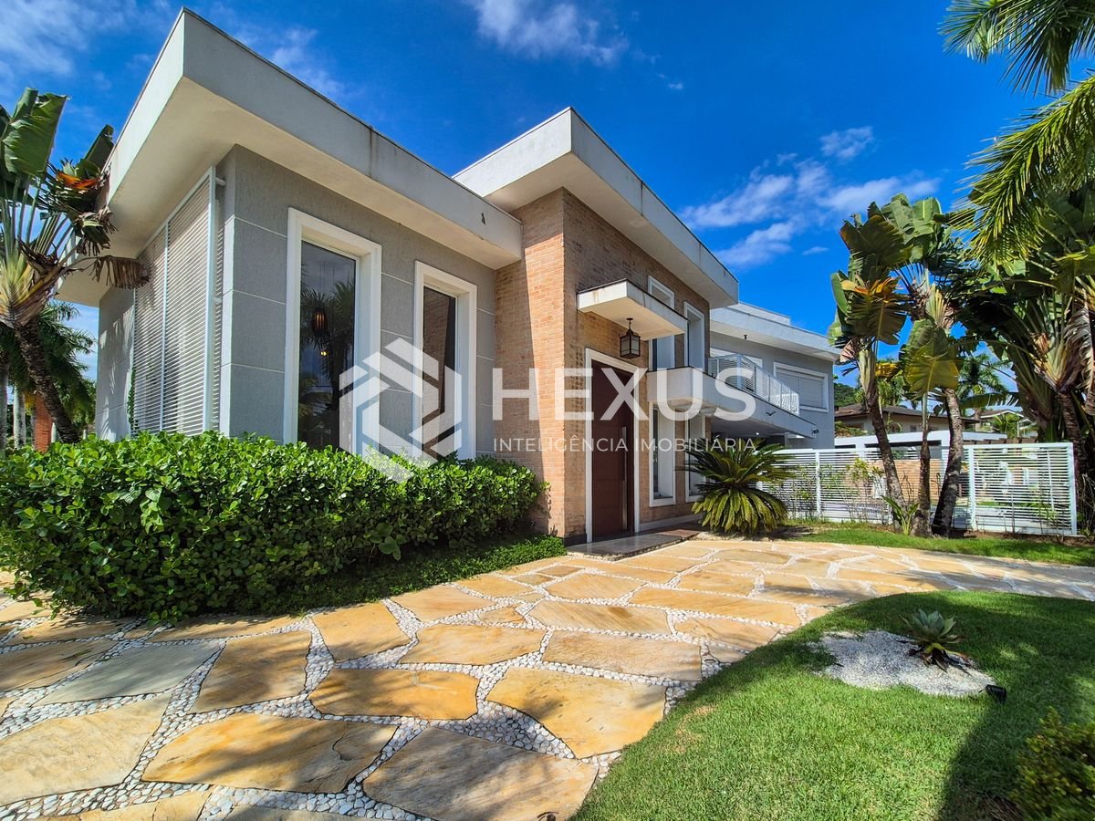 Foto 5 de Casa reformada com piscina e área gourmet no Jardim Pernambuco I, Guarujá