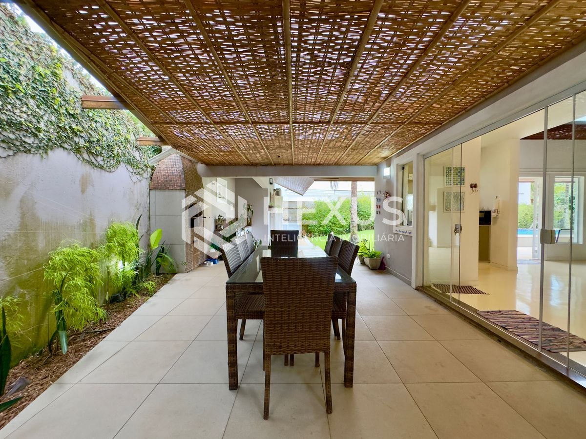 Foto 4 de Casa térrea com piscina e área gourmet no Jardim Pernambuco I, Guarujá