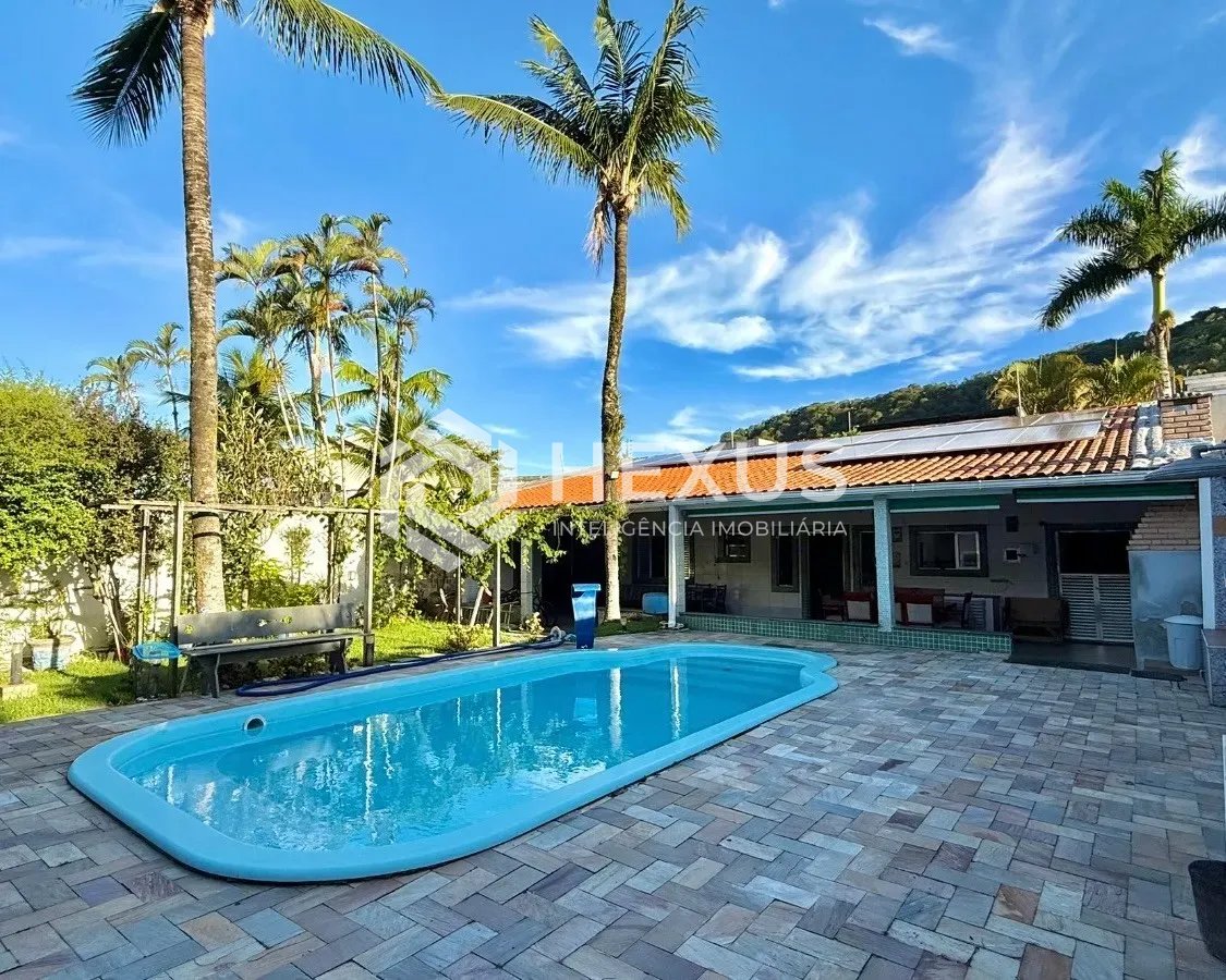 Casa na Guaiúba — foto 1