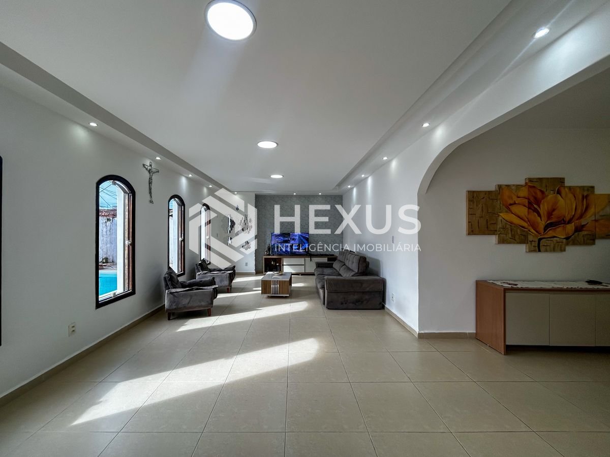 Foto 4 de Casa a 700m da praia na Enseada, Guarujá