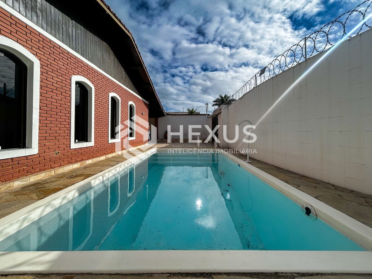 Casa na Enseada — foto 1