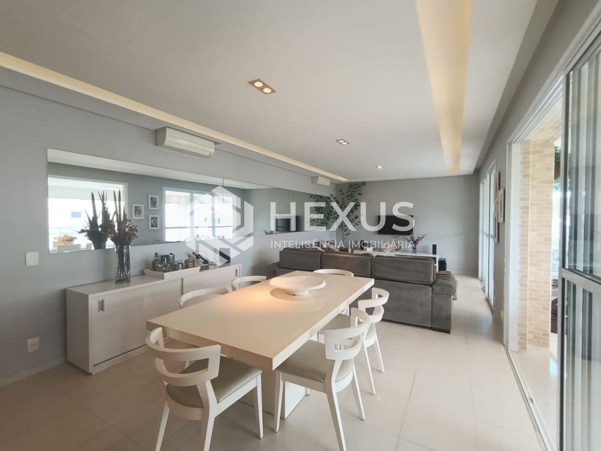Foto 5 de Apartamento reformado com varanda gourmet vista mar e lazer na Enseada, Guarujá