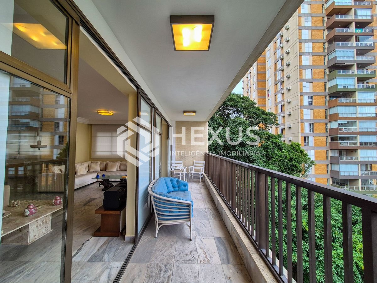 Apartamento em Pitangueiras — foto 1