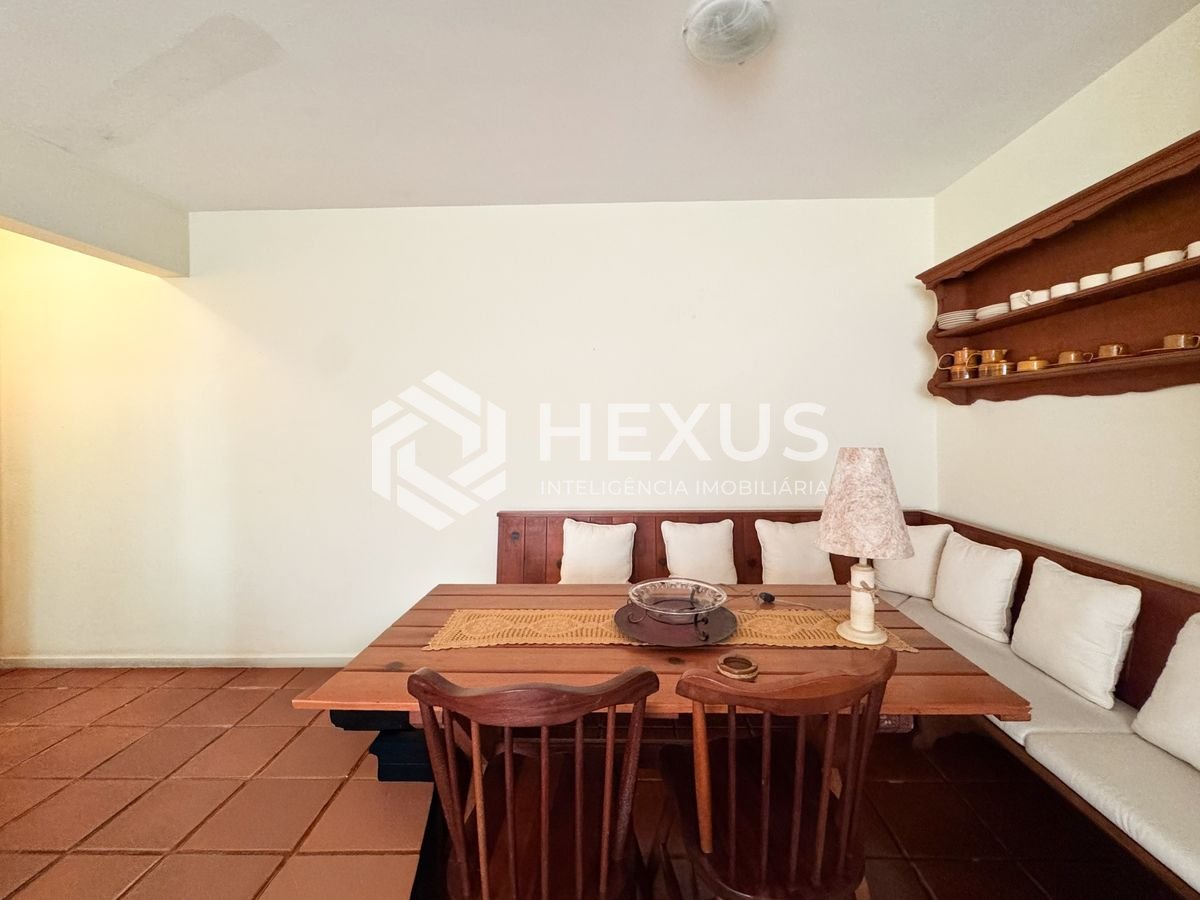 Foto 4 de Apartamento a 2 quadras da praia nas Pitangueiras, Guarujá