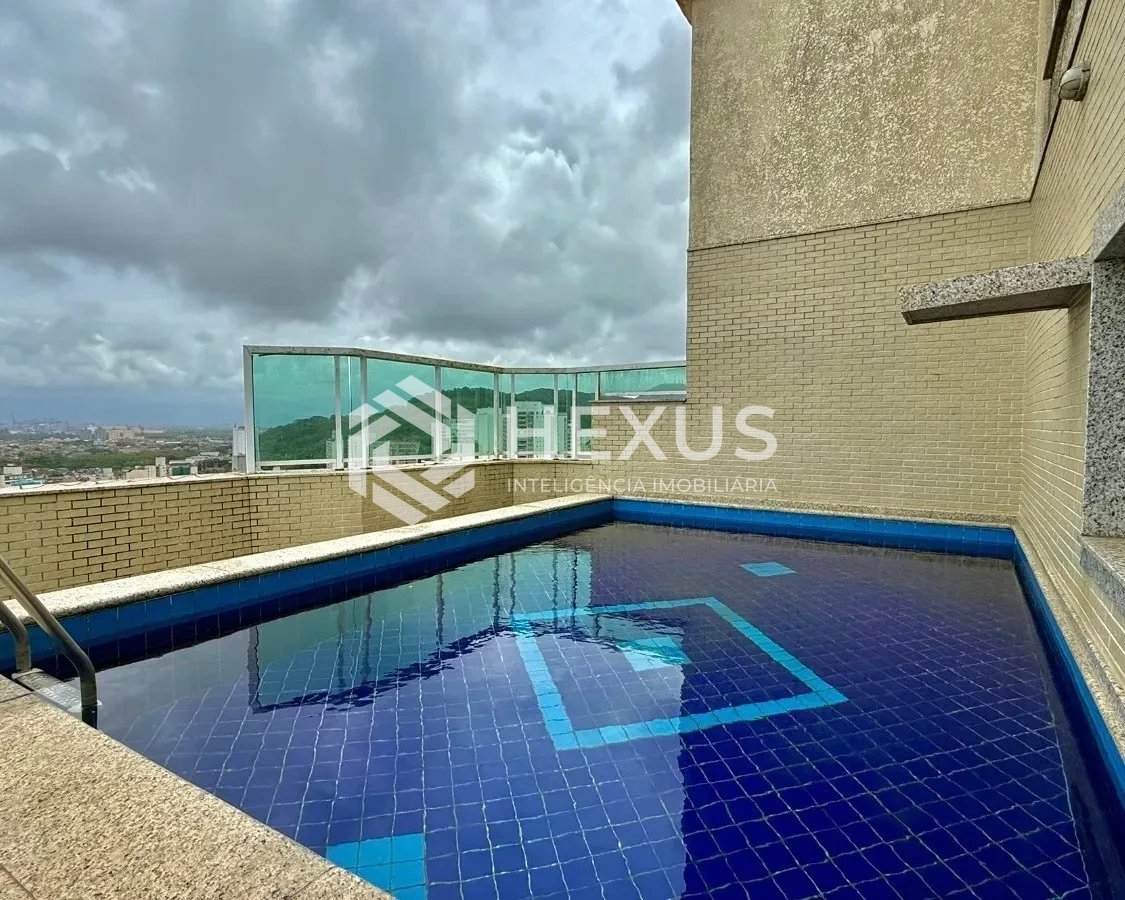 Foto 4 de Cobertura Penthouse reformado com varanda vista mar e lazer a beira mar da praia no Tombo, Guarujá
